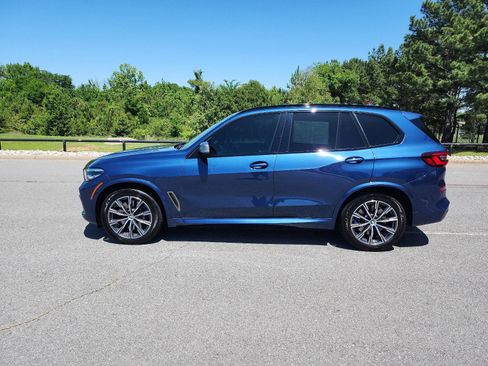 Used 2023 BMW X5 M50i w/ Climate Comfort Package AWD/4WD image 2