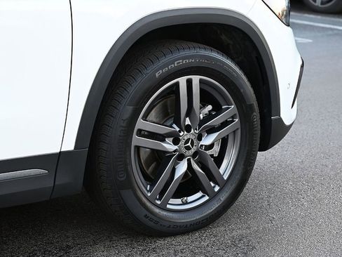 Certified 2025 Mercedes-Benz GLA 250 image 7