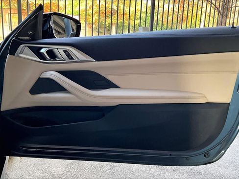 Used 2023 BMW 430i Convertible w/ M Sport Package image 21