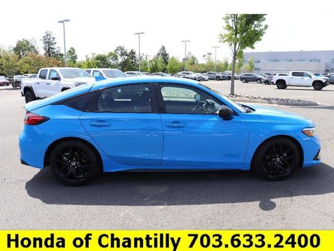 Used 2023 Honda Civic Sport image 8