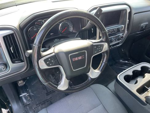 Used 2018 GMC Sierra 1500 SLE w/ SLE Value Package AWD/4WD image 10