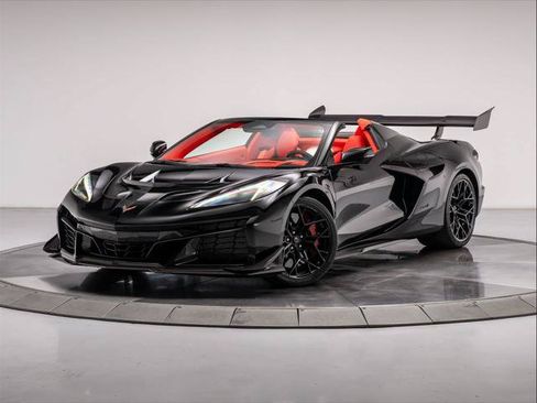 Used 2026 Chevrolet Corvette ZR1 w/ ZR1 Carbon Fiber Aero Package RWD image 1
