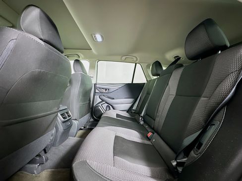 Used 2025 Subaru Outback Premium image 29