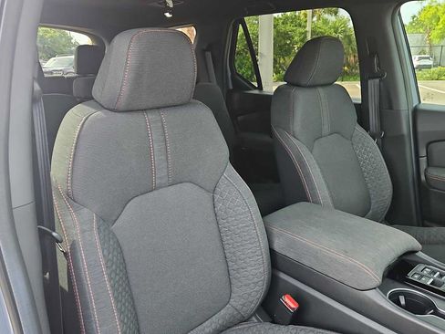 Certified 2025 Honda Pilot Sport image 25