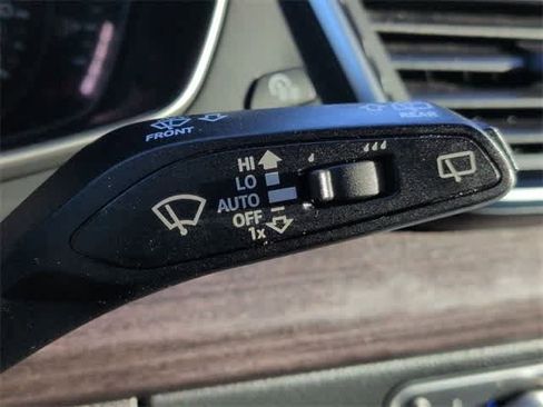 Used 2021 Audi Q5 Premium image 28
