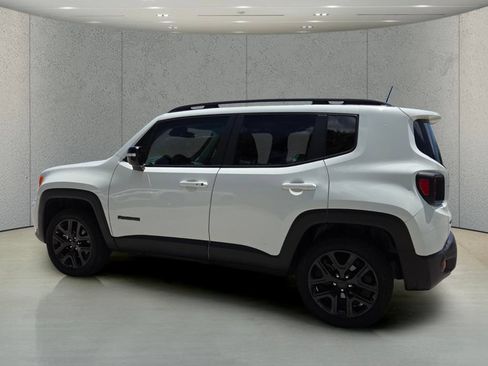 Used 2023 Jeep Renegade Altitude AWD/4WD image 6