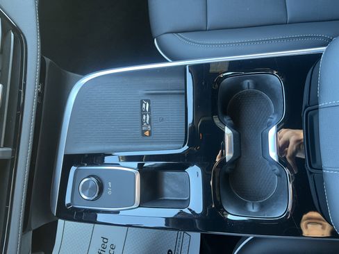 Used 2025 Buick Enclave Preferred image 34