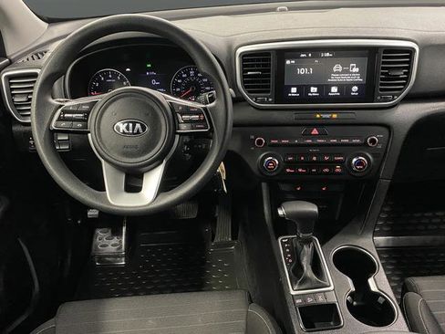 Used 2020 Kia Sportage LX w/ LX Popular Package image 5
