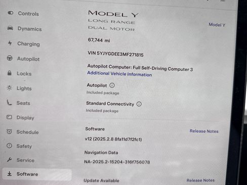 Used 2021 Tesla Model Y Long Range image 27