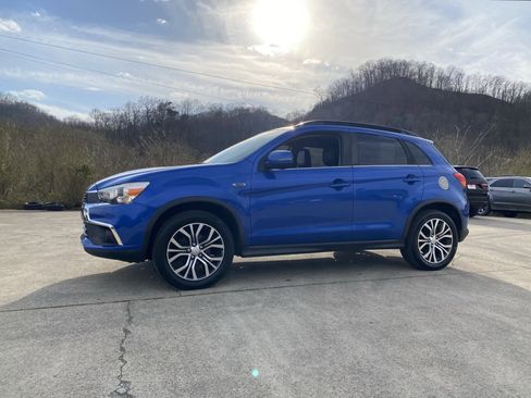 Used 2017 Mitsubishi Outlander Sport GT image 2