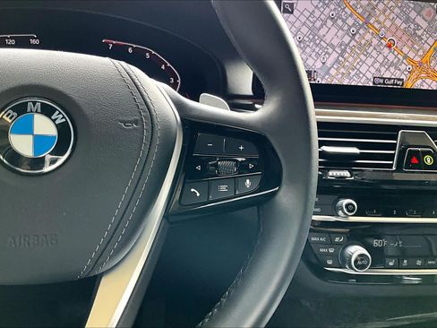 Used 2021 BMW 540i w/ Convenience Package RWD image 24