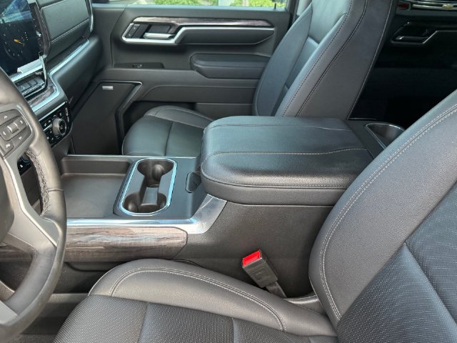 Used 2025 Chevrolet Silverado 2500 LTZ w/ Trail Boss Package AWD/4WD image 12