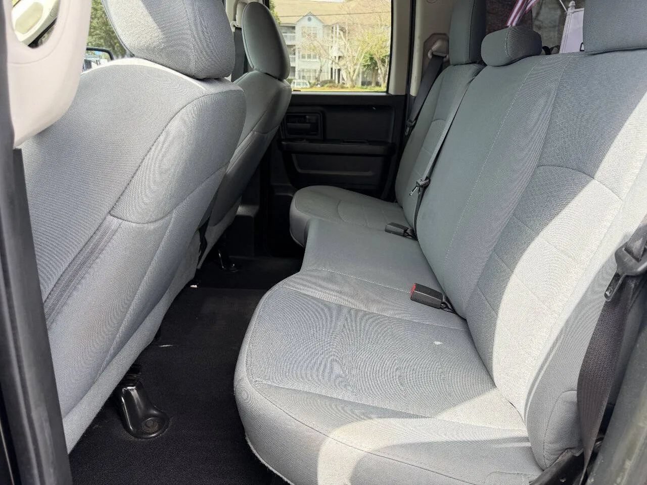 Used 2015 RAM 1500 Express AWD/4WD image 24