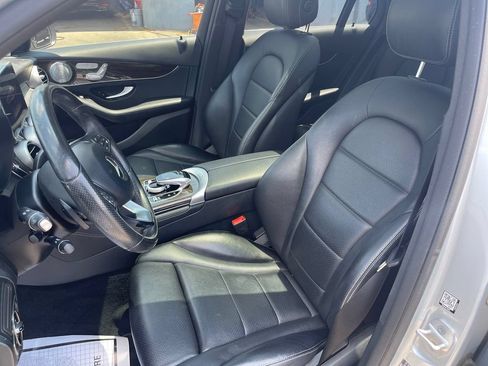 Used 2016 Mercedes-Benz GLC 300 4MATIC w/ Multimedia Package image 17