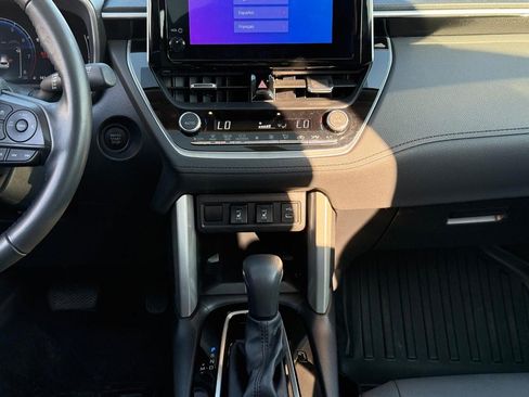 Certified 2025 Toyota Corolla Cross XLE w/ Convenience Package AWD/4WD image 17