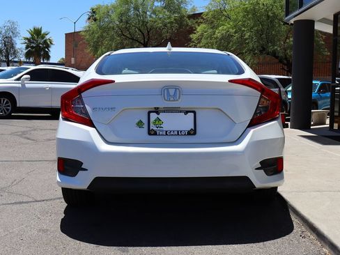 Used 2018 Honda Civic EX image 11