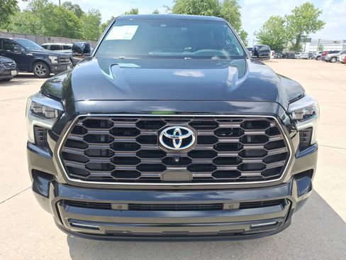 Used 2023 Toyota Sequoia Platinum RWD image 9