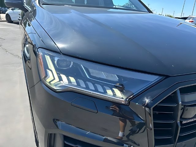 Used 2022 Audi Q7 3.0T Prestige AWD/4WD image 9