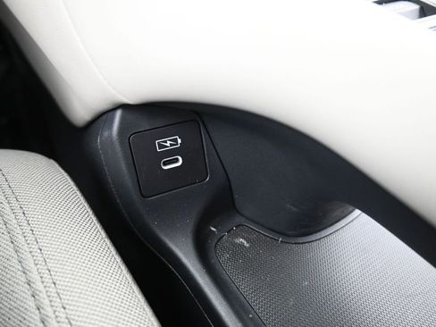 Certified 2026 Honda HR-V LX image 28