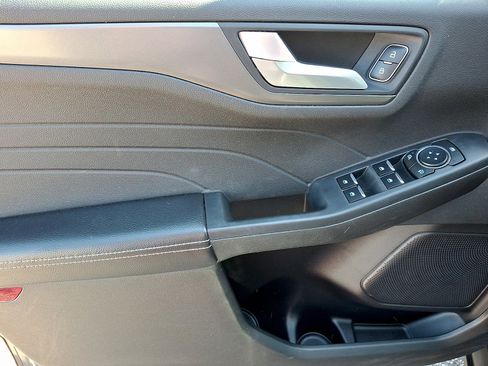 Certified 2023 Ford Escape SE FWD image 11