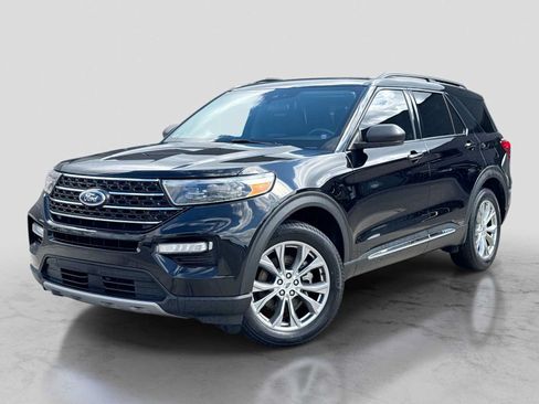 Used 2022 Ford Explorer XLT w/ Equipment Group 202A AWD/4WD image 1