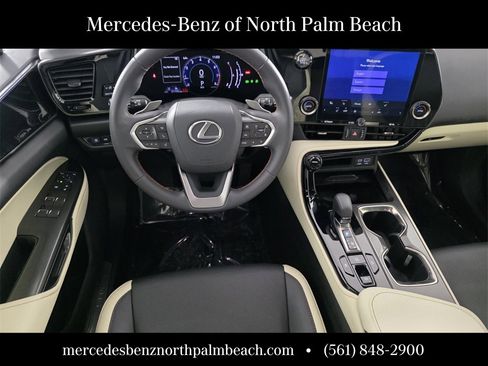 Used 2024 Lexus NX 250 FWD image 13