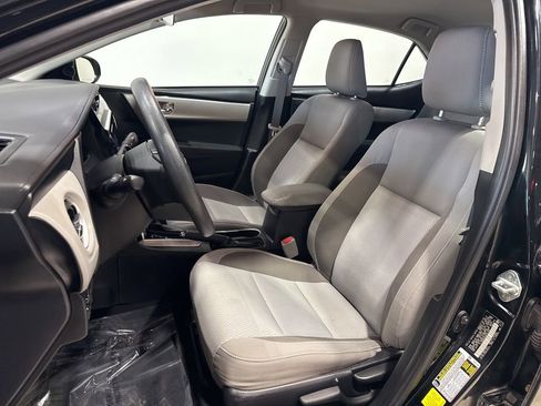 Used 2017 Toyota Corolla L FWD image 23