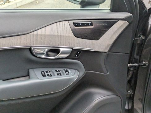 Certified 2023 Volvo XC90 T8 Ultimate image 13