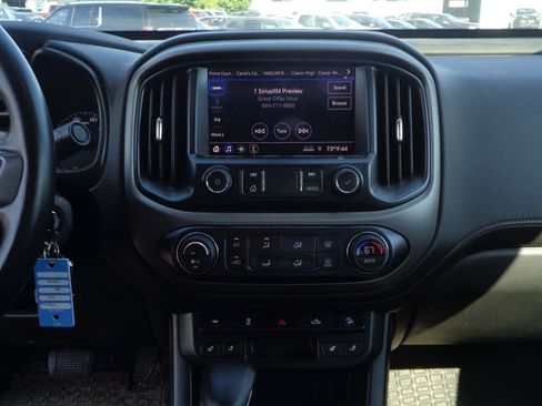 Used 2022 GMC Canyon AT4 w/ Trailering Package AWD/4WD image 12