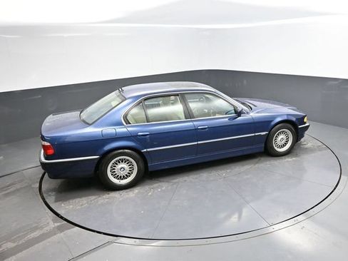 Used 2001 BMW 740i RWD image 30