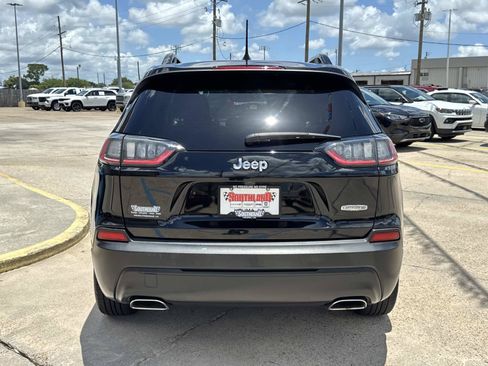 Used 2022 Jeep Cherokee Latitude Lux w/ Sun & Sound Group FWD image 6
