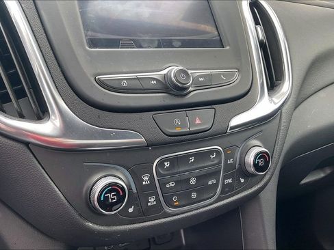 Used 2024 Chevrolet Equinox LT image 17