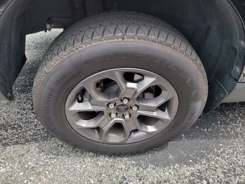 Used 2024 Ford Maverick XLT FWD image 8