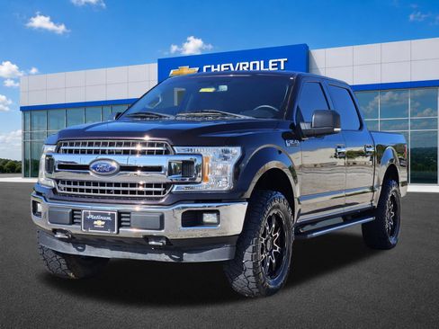 Used 2018 Ford F150 XLT w/ Equipment Group 301A Mid AWD/4WD image 2