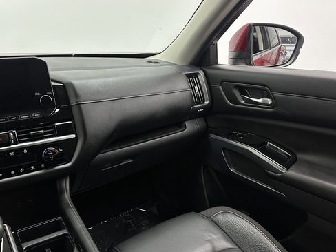 Used 2022 Nissan Pathfinder SL image 29