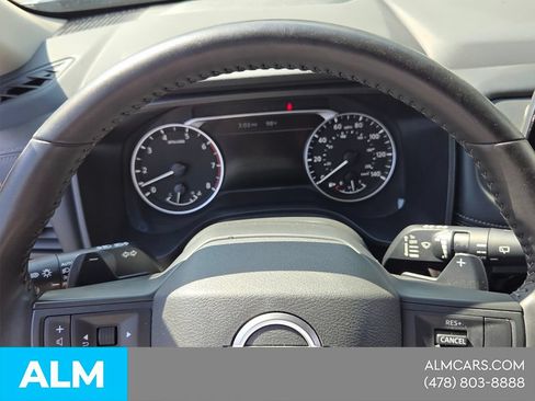 Used 2025 Nissan Rogue SV FWD image 23