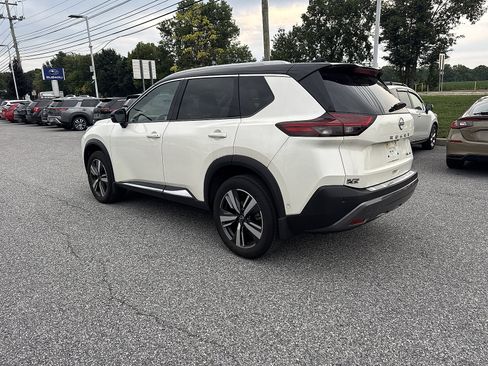 Certified 2023 Nissan Rogue SL w/ SL Premium Package AWD/4WD image 5
