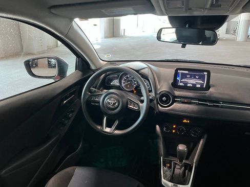 Used 2020 Toyota Yaris LE FWD image 37