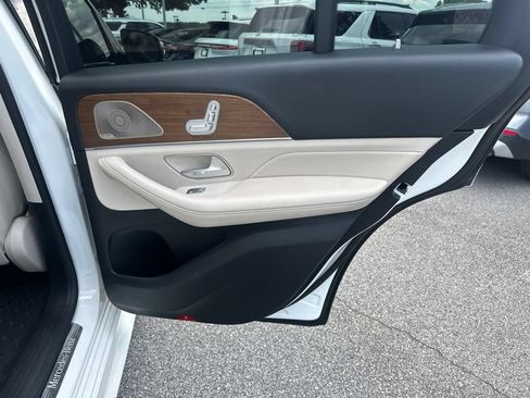 Used 2022 Mercedes-Benz GLE 350 w/ AMG Line Exterior image 16