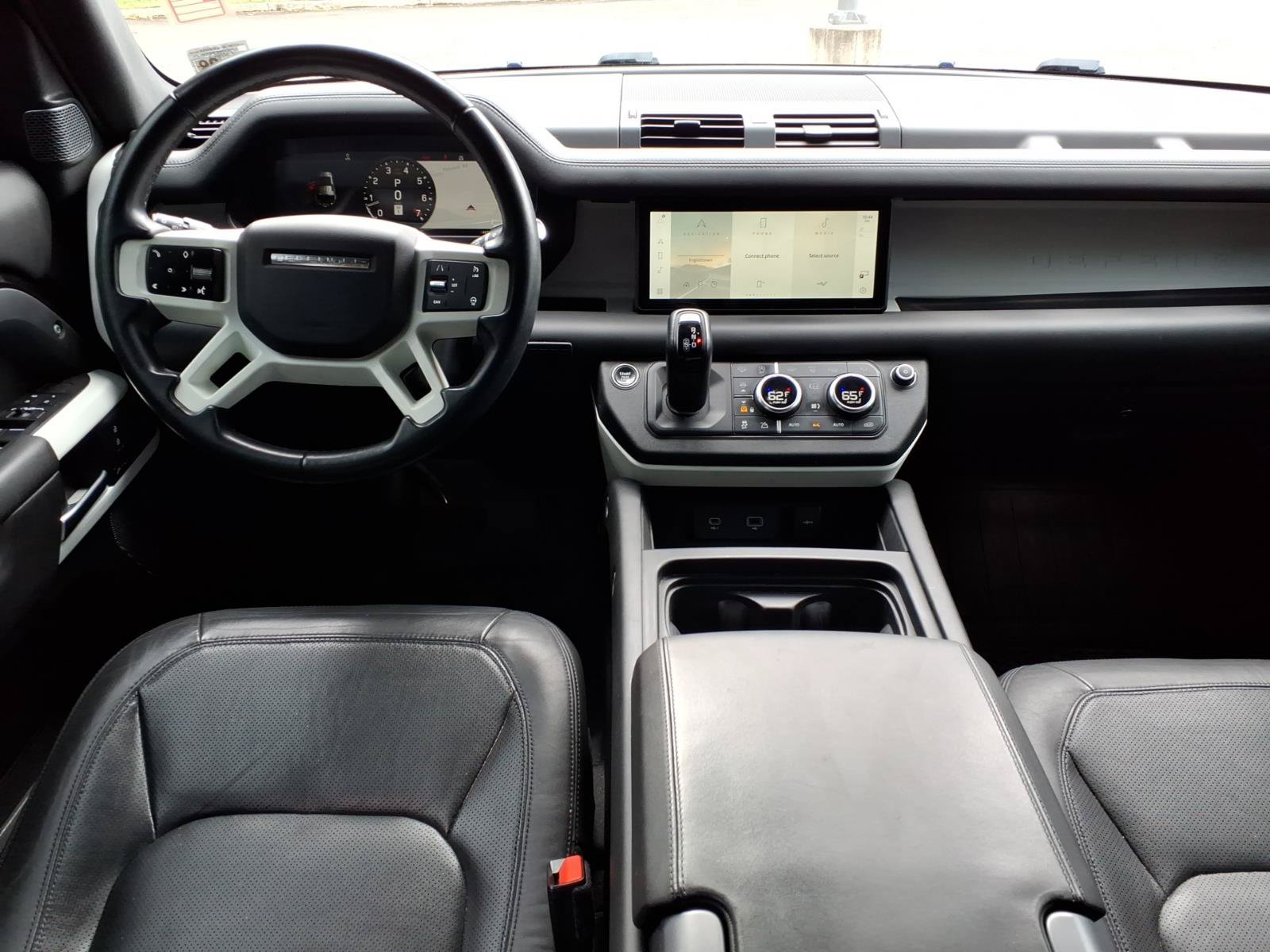 Certified 2023 Land Rover Defender 110 S AWD/4WD image 4