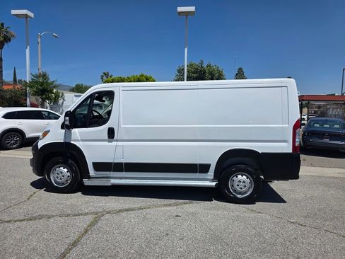 Used 2023 RAM ProMaster 2500 FWD image 9