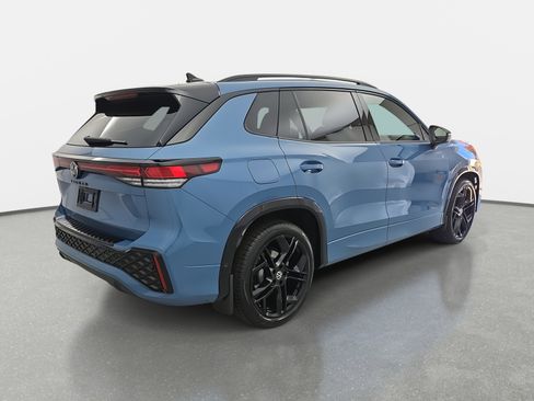 New 2026 Volkswagen Tiguan SE R-Line image 3