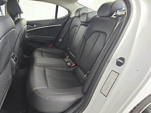 Used 2023 Genesis G70 2.0T AWD/4WD image 13