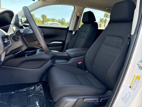 New 2026 Honda HR-V LX image 13