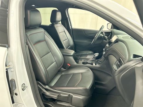 Used 2022 Chevrolet Equinox RS w/ RS Leather Package image 22