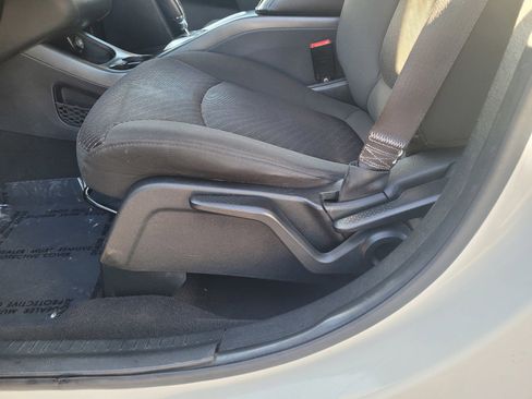 Used 2018 Dodge Journey SE w/ Connectivity Group image 15