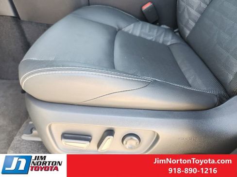 Used 2025 Toyota 4Runner TRD Off-Road Premium image 26