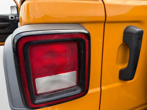 Certified 2021 Jeep Wrangler Unlimited Sport image 21