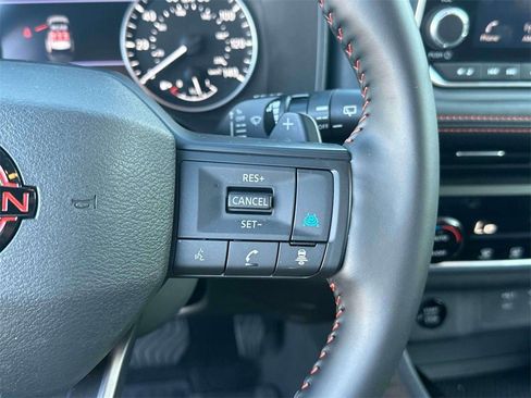 Certified 2025 Nissan Rogue SV image 22