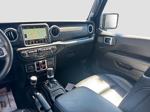 Used 2023 Jeep Wrangler Unlimited Sahara w/ Cold Weather Group AWD/4WD image 24